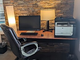 Country Inn & Suites by Radisson, Chippewa Falls, WI