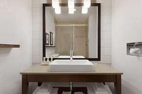 Country Inn & Suites by Radisson, Chippewa Falls, WI