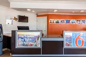 Motel 6 Georgetown, TX