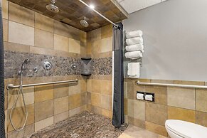 Best Western Plus Longbranch Hotel & Convention Center