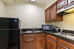 Best Western Plus Longbranch Hotel & Convention Center