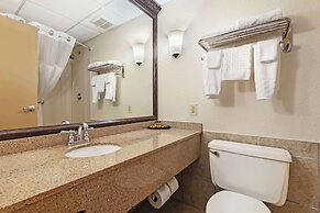 Best Western Plus Longbranch Hotel & Convention Center