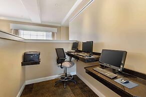 Best Western Plus Longbranch Hotel & Convention Center