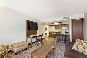 Best Western Plus Longbranch Hotel & Convention Center