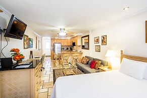 Castle at Waikīkī Grand