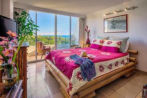 Castle at Waikīkī Grand