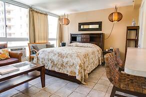 Castle at Waikīkī Grand