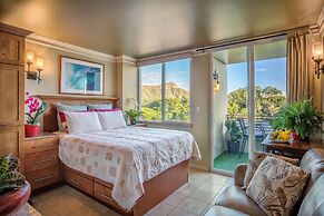 Castle at Waikīkī Grand