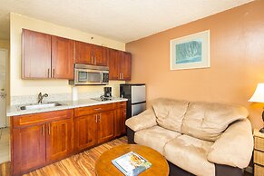 Castle at Waikīkī Grand