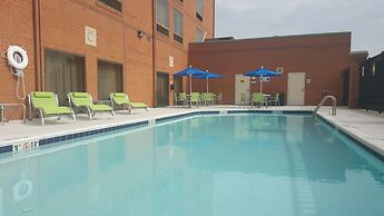 Holiday Inn Express Baltimore-BWI Airport West by IHG