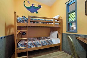 Days Inn & Suites by Wyndham Moncton