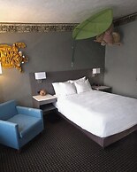 Days Inn & Suites by Wyndham Moncton