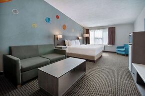 Days Inn & Suites by Wyndham Moncton