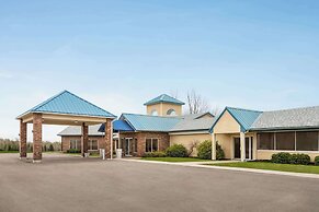 Days Inn & Suites by Wyndham Moncton
