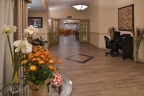 Days Inn & Suites by Wyndham Moncton