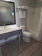 Days Inn & Suites by Wyndham Moncton