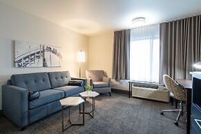 Oxford Suites Portland - Jantzen Beach