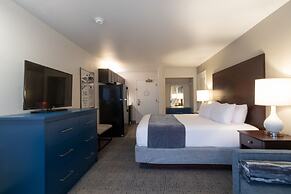 Oxford Suites Portland - Jantzen Beach