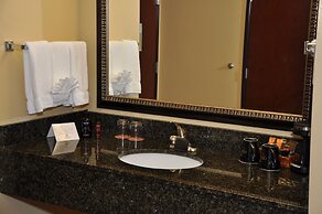 Oxford Suites Portland - Jantzen Beach