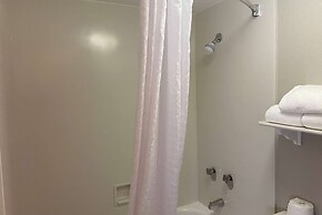 Days Inn & Suites by Wyndham Arlington Heights