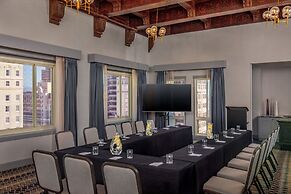 Hotel Adagio, Autograph Collection