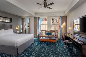 Hotel Adagio, Autograph Collection