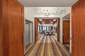 Hotel Adagio, Autograph Collection