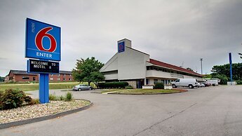 Motel 6 Cedar Rapids, IA