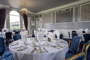 Waterton Park Hotel