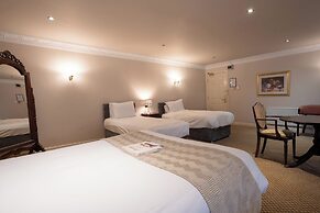 Waterton Park Hotel