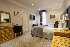 Waterton Park Hotel