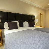 Waterton Park Hotel