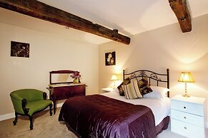 Waterton Park Hotel