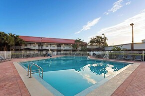 La Quinta Inn by Wyndham Cocoa Beach-Port Canaveral