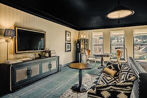 Hotel Jerome, Auberge Collection