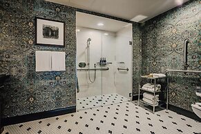 Hotel Jerome, Auberge Collection