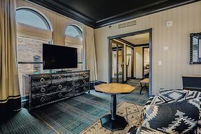 Hotel Jerome, Auberge Collection