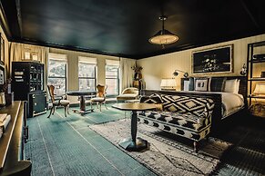Hotel Jerome, Auberge Collection