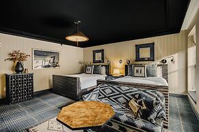 Hotel Jerome, Auberge Collection