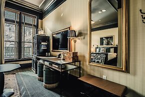 Hotel Jerome, Auberge Collection
