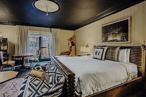 Hotel Jerome, Auberge Collection