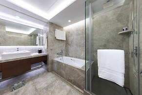 New World Millennium Hong Kong Hotel