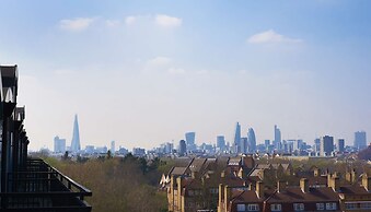 DoubleTree by Hilton London - Docklands Riverside