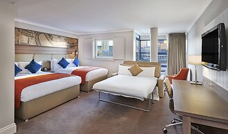 DoubleTree by Hilton London - Docklands Riverside