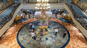 Makati Shangri-La, Manila