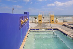 Casa Del Mar Beach Resort