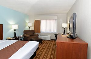 Rock Island Inn & Suites Marshalltown