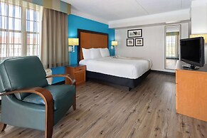 La Quinta Inn by Wyndham Pittsburgh Airport
