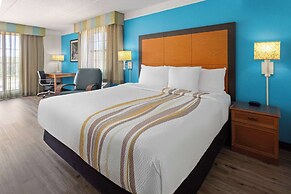 La Quinta Inn by Wyndham Pittsburgh Airport
