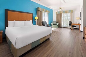 La Quinta Inn by Wyndham Pittsburgh Airport